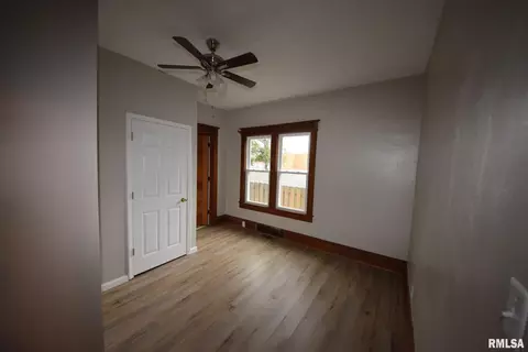 1429 S 2nd St, Springfield, IL 62704 photo 8