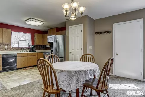 1616 Maureen Ct, Springfield, IL 62702 photo 7