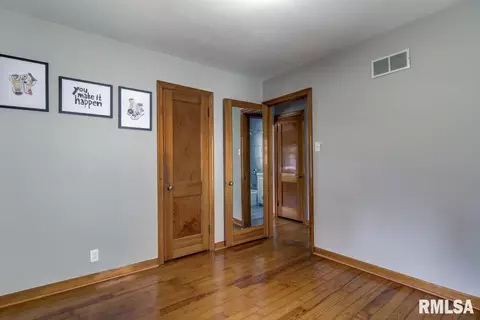 2149 E Reservoir St, Springfield, IL 62702 photo 17