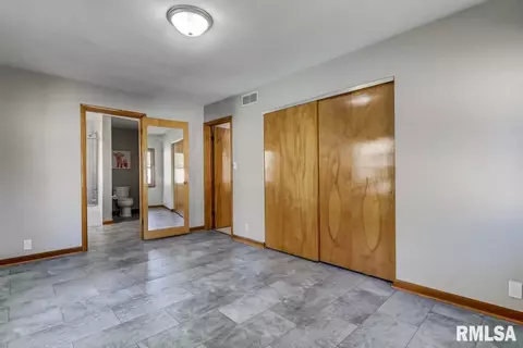 2149 E Reservoir St, Springfield, IL 62702 photo 12