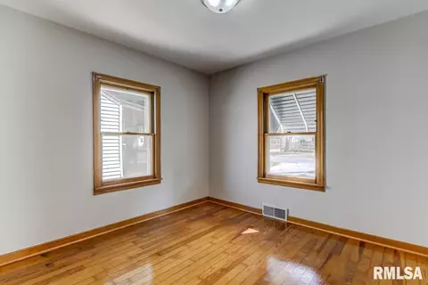 2149 E Reservoir St, Springfield, IL 62702 photo 16