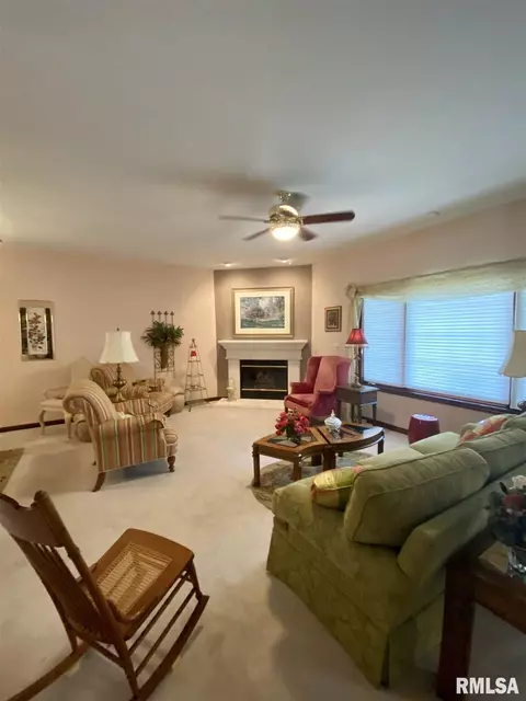 2006 Monteford Ct, Springfield, IL 62704 photo 4