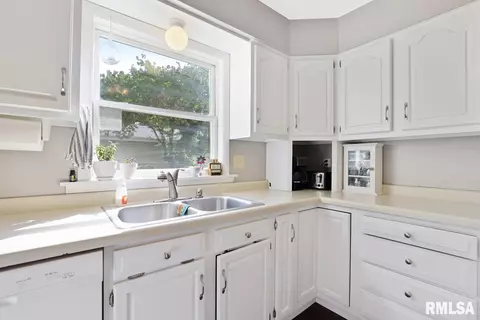 227 Nottingham Rd, Springfield, IL 62704 photo 7
