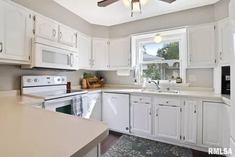 227 Nottingham Rd, Springfield, IL 62704 photo 6