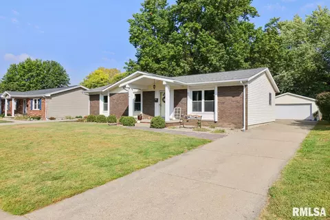 227 Nottingham Rd, Springfield, IL 62704 photo 2