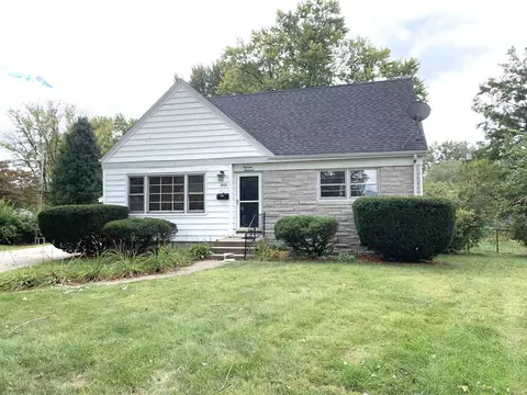 1900 Lee St, Springfield, IL 62703 photo 2