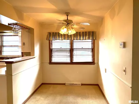 1900 Lee St, Springfield, IL 62703 photo 16
