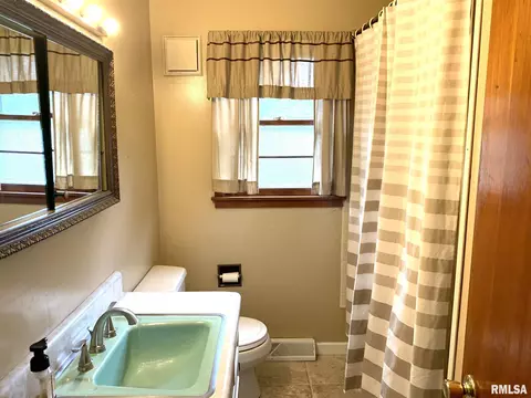 1900 Lee St, Springfield, IL 62703 photo 22
