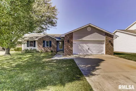 4221 Clearwater Ln, Springfield, IL 62703 photo 1