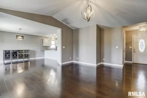 4221 Clearwater Ln, Springfield, IL 62703 photo 3