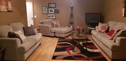 127 Genoa Dr, Springfield, IL 62703 photo 3