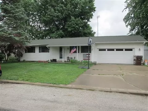 7 Westview Dr, Franklin, IL 62638 photo 1