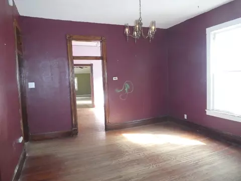 322 S State St, Springfield, IL 62704 photo 5