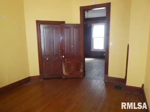 322 S State St, Springfield, IL 62704 photo 11