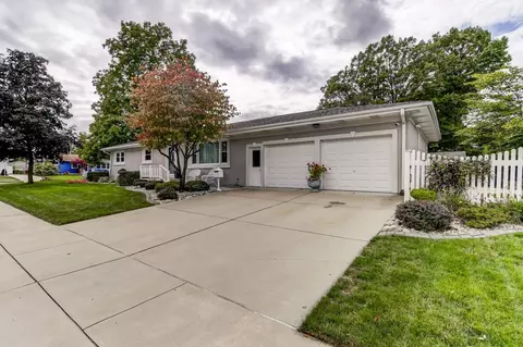 2301 Tamaroa Trl, Springfield, IL 62702 photo 38
