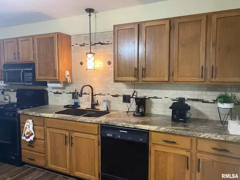 4301 Pickfair Rd, Springfield, IL 62703 photo 10