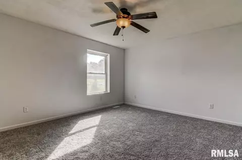 2210 Enterprise St, Springfield, IL 62702 photo 8