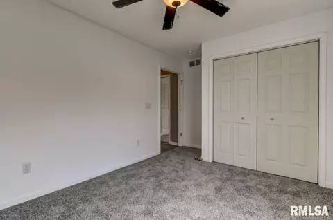 2210 Enterprise St, Springfield, IL 62702 photo 16