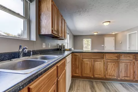 2210 Enterprise St, Springfield, IL 62702 photo 7
