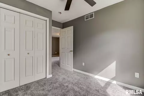 2210 Enterprise St, Springfield, IL 62702 photo 12