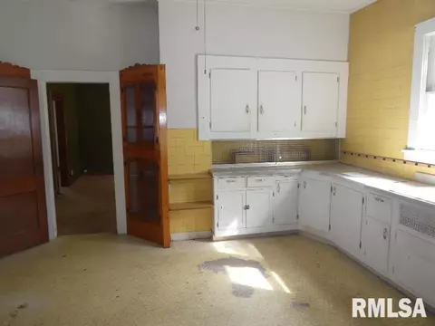 1201 N Bengel St, Springfield, IL 62702 photo 6