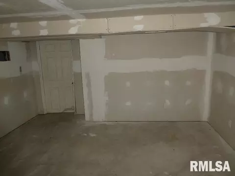 1201 N Bengel St, Springfield, IL 62702 photo 17