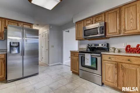 2500 Charlack Ave, Springfield, IL 62704 photo 12