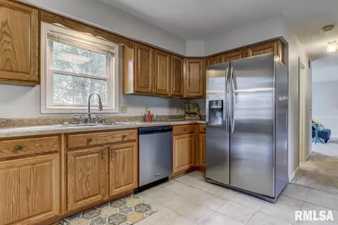 2500 Charlack Ave, Springfield, IL 62704 photo 13