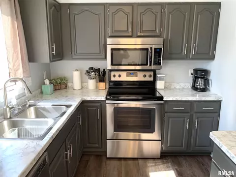 11 Brookside Pl, Springfield, IL 62704 photo 7