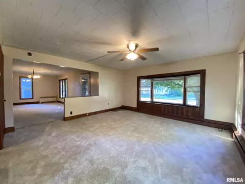 310 E Wood St, Avon, IL 61415 photo 15