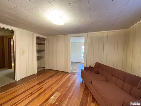 310 E Wood St, Avon, IL 61415 photo 32