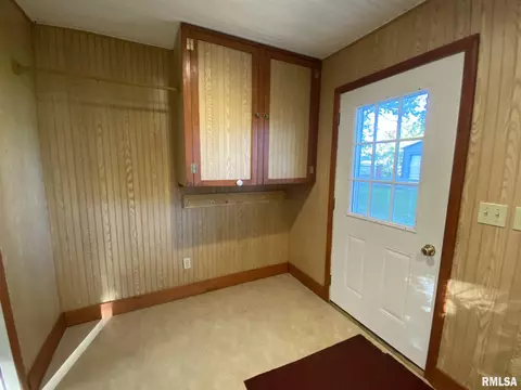 310 E Wood St, Avon, IL 61415 photo 25