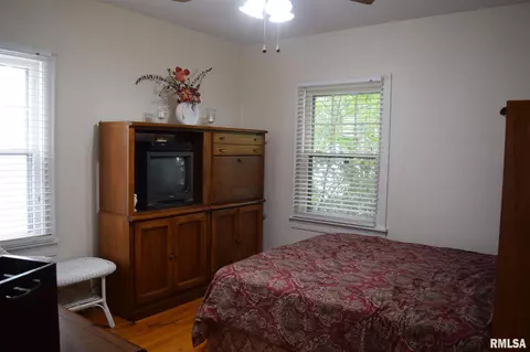 2124 N 7th St, Springfield, IL 62702 photo 10