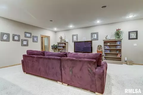 203 Walnut Glen Dr, Springfield, IL 62707 photo 29