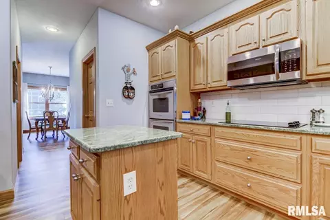 203 Walnut Glen Dr, Springfield, IL 62707 photo 14