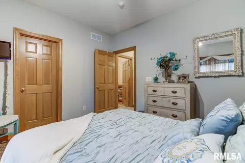 203 Walnut Glen Dr, Springfield, IL 62707 photo 20