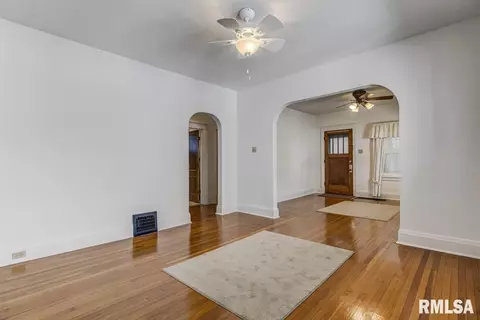 433 W Vine Ave, Springfield, IL 62704 photo 9