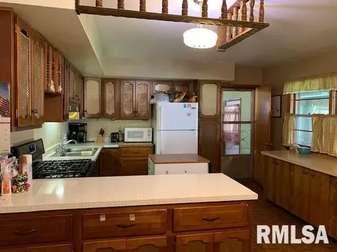 17 Bellhaven Dr, Springfield, IL 62704 photo 8