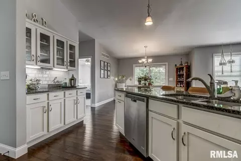 912 Pheasant Run, Sherman, IL 62684 photo 7