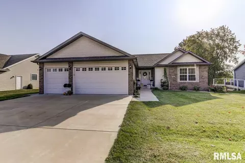 912 Pheasant Run, Sherman, IL 62684 photo 2