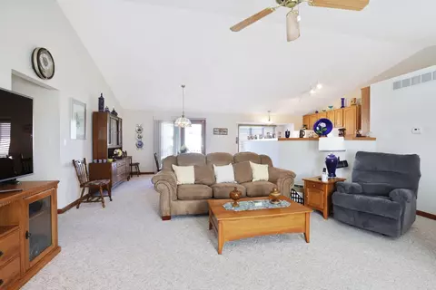 5405 Manhattan Dr, Springfield, IL 62711 photo 6