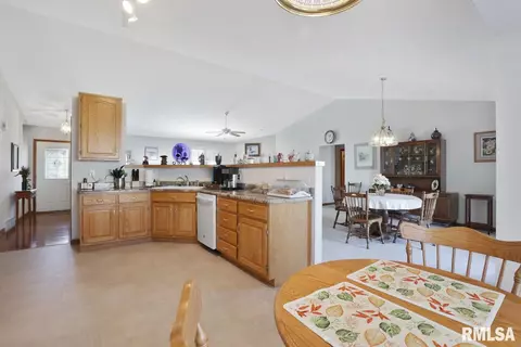 5405 Manhattan Dr, Springfield, IL 62711 photo 12