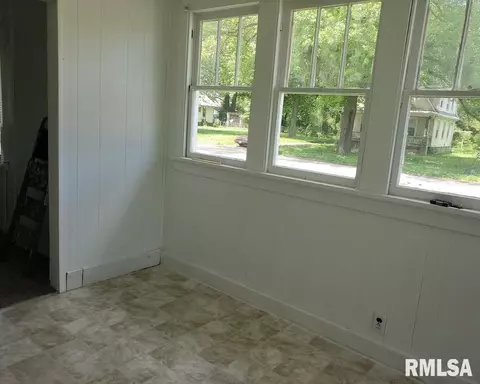 1722 E Jackson St, Springfield, IL 62703 photo 7