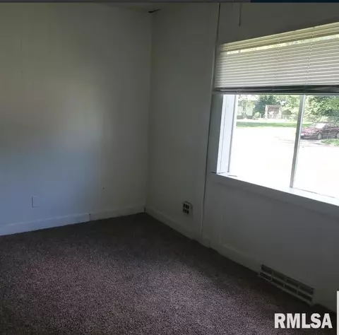 1722 E Jackson St, Springfield, IL 62703 photo 11