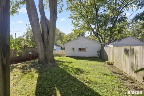 2537 S 6th St, Springfield, IL 62703 photo 23