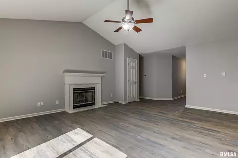 3816 Kerry Blvd, Springfield, IL 62712 photo 5