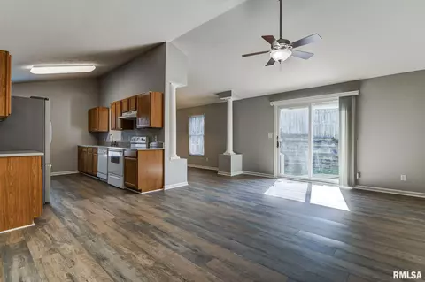 3816 Kerry Blvd, Springfield, IL 62712 photo 9