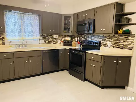 2532 Huntleigh Rd, Springfield, IL 62704 photo 2