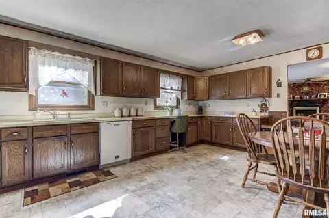 12 Acadia Ct, Springfield, IL 62712 photo 11