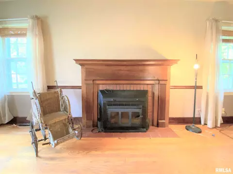 2552 S 7th St, Springfield, IL 62703 photo 6